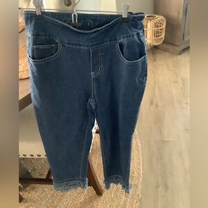 Womens ethyl denim fringe capris